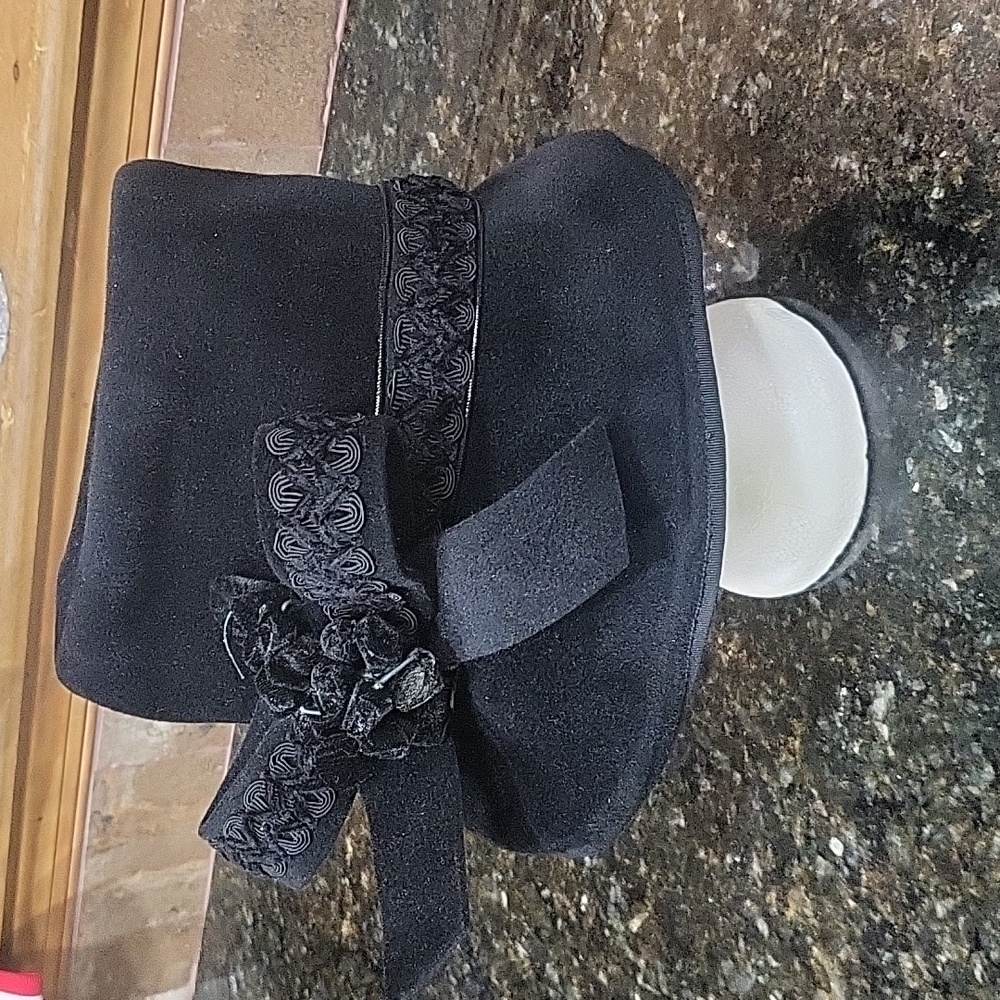 Shellie McDowell Black Faux Soft Velvet with Bow and Flowers